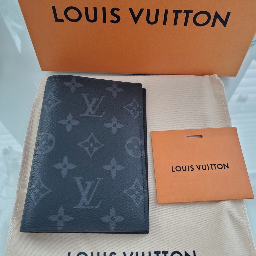 Louis Vuitton Black Leather Passport Holder - Picture 2 of 5